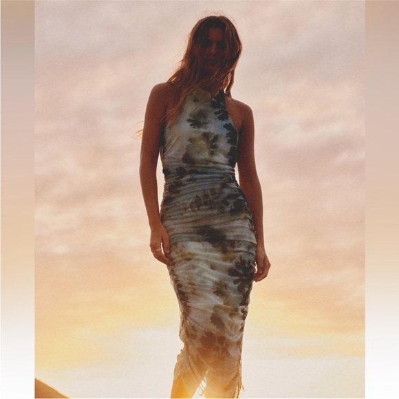 Zara Halter Neck Dress - Picture 5 of 5